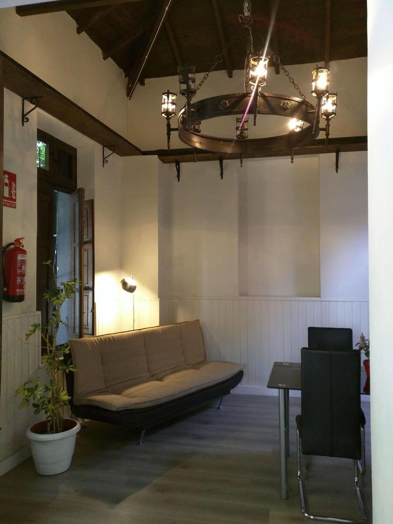 Nwt Paradise Urban Hostel Alicante Extérieur photo