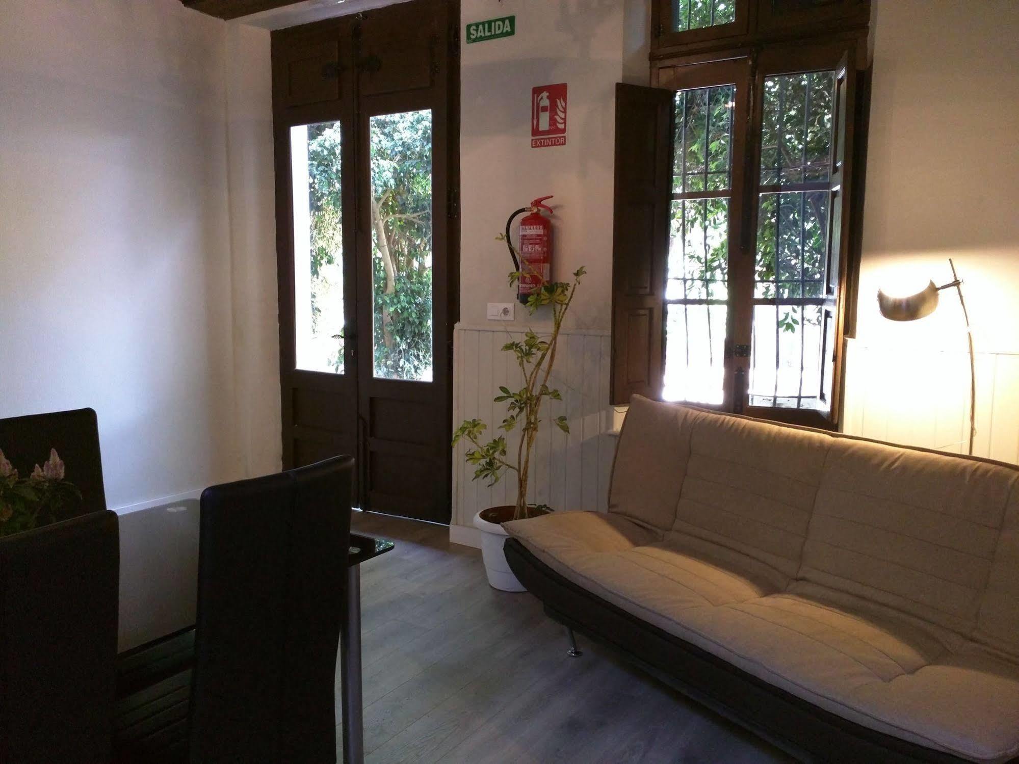 Nwt Paradise Urban Hostel Alicante Extérieur photo