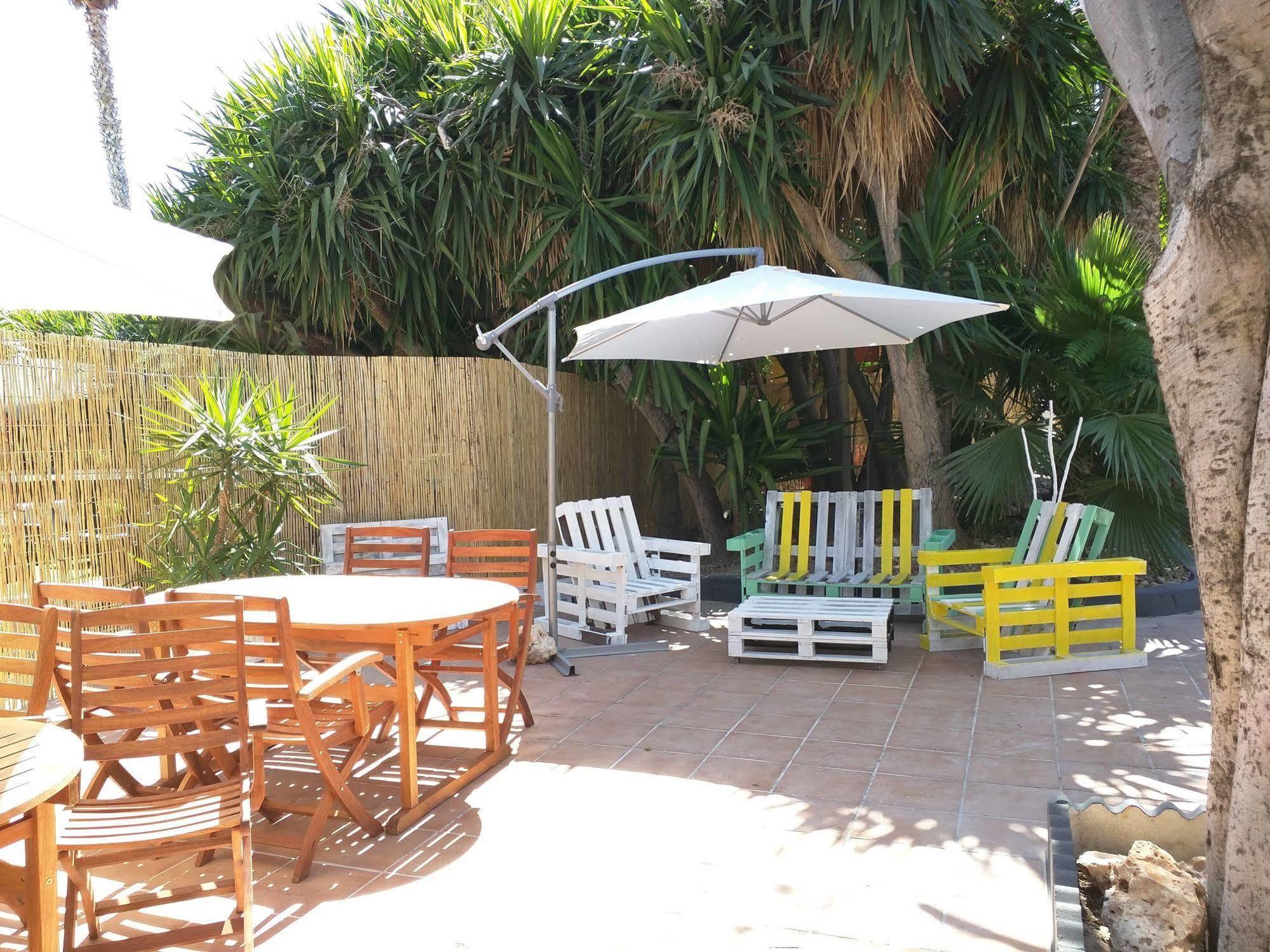 Nwt Paradise Urban Hostel Alicante Extérieur photo